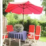 Pleasing Holiday In With Patio 度假居 斯霍尔